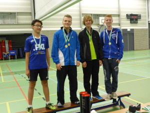 11-okt-7-luuk-met-barry-u17-kampioen